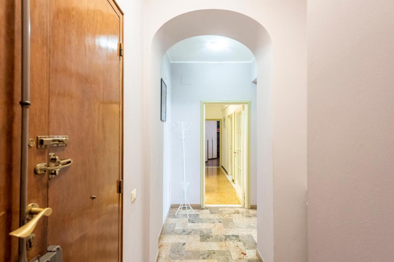 شقة Joivy Cute Flat With Terrace جنوة المظهر الخارجي الصورة